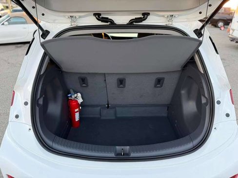 Used 2019 Chevrolet Bolt LT image 14