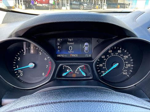 Used 2017 Ford Escape SE w/ Equipment Group 201A FWD image 26