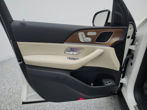 Used 2024 Mercedes-Benz GLE 350 4MATIC image 14