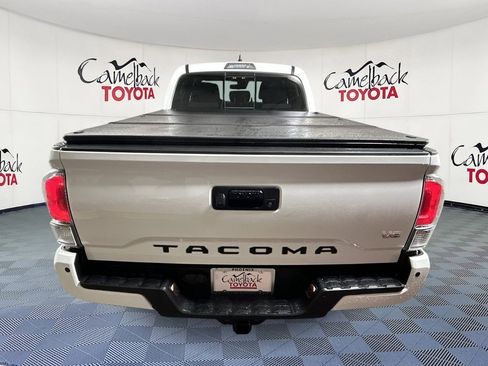 Used 2022 Toyota Tacoma TRD Sport image 7
