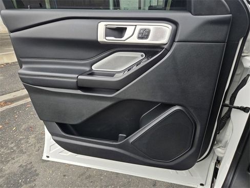 Used 2020 Ford Explorer ST w/ Premium Technology Package image 24