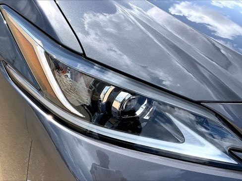 Used 2024 Lexus ES 350 F Sport w/ Accessory Package (Z2) FWD image 28