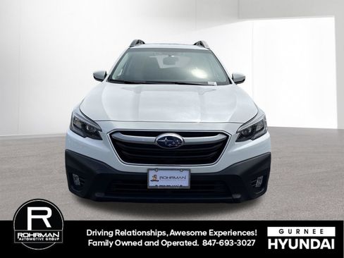 Used 2022 Subaru Outback Premium AWD/4WD image 3