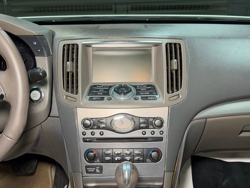 Used 2010 INFINITI G37 x Sedan w/ Premium Pkg image 26