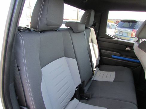 Used 2024 Toyota Tacoma TRD Sport image 32