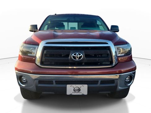 Used 2010 Toyota Tundra 4x4 Double Cab image 2