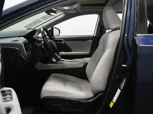 Used 2021 Lexus RX 350L Premium w/ Premium Package image 2