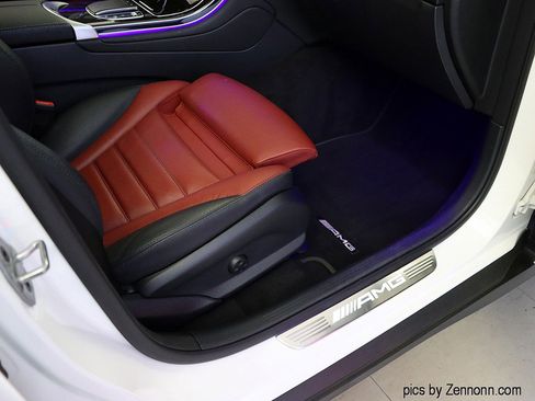 Used 2022 Mercedes-Benz GLC 43 AMG AMG GLC 43 image 38