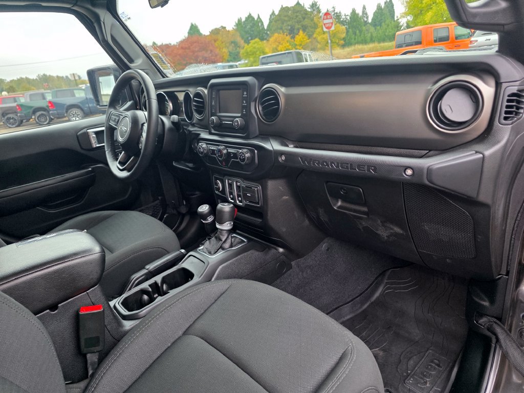 Used 2019 Jeep Wrangler Sport AWD/4WD image 24