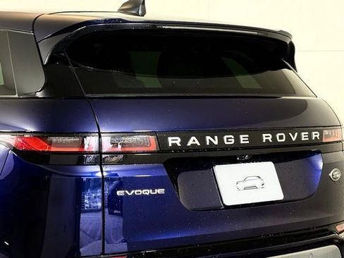 Used 2023 Land Rover Range Rover Evoque SE image 16