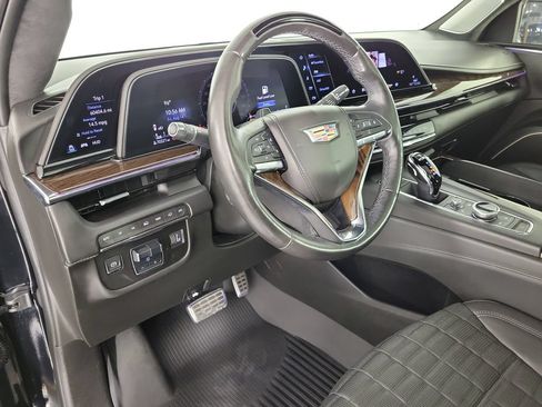 Used 2023 Cadillac Escalade Sport Platinum AWD/4WD image 19