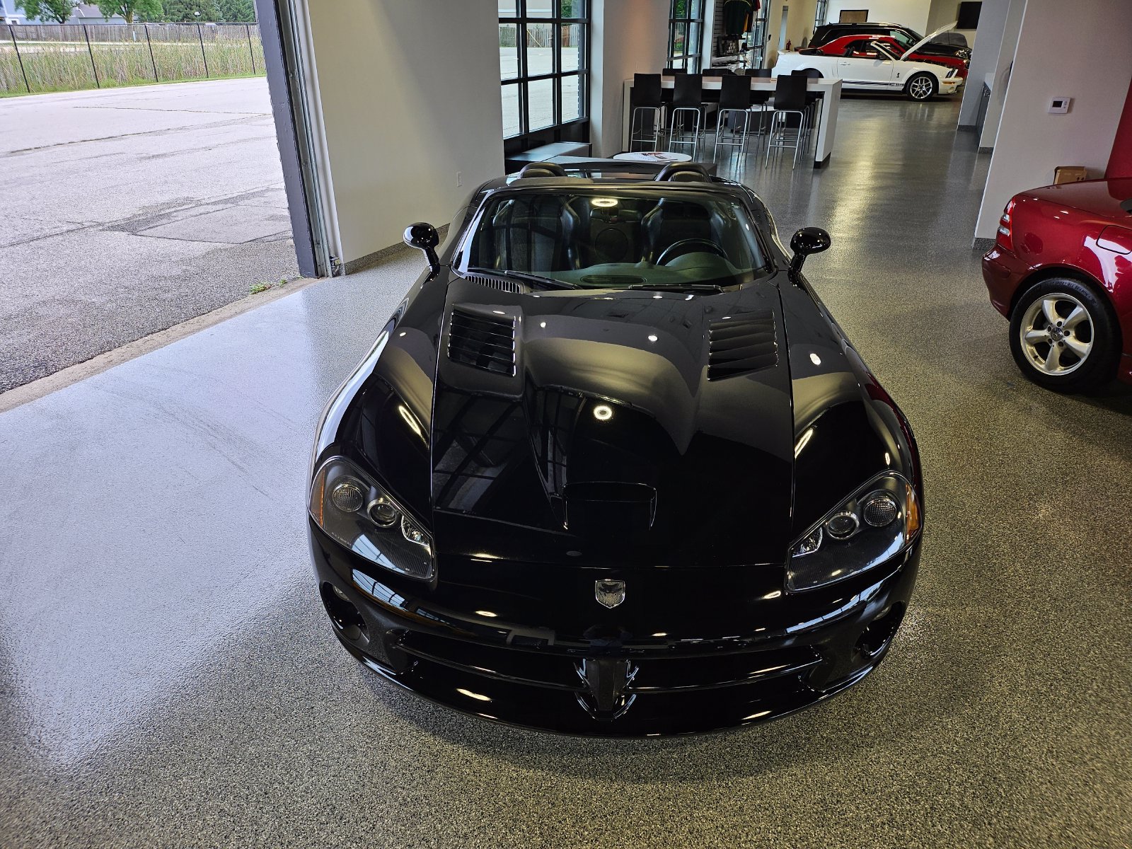 Used 2005 Dodge Viper SRT-10 RWD image 10