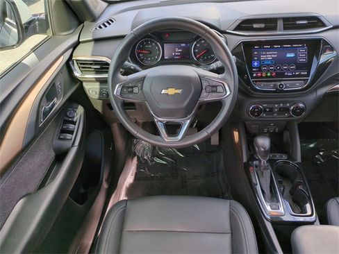 Certified 2021 Chevrolet TrailBlazer ACTIV w/ Technology Package image 18
