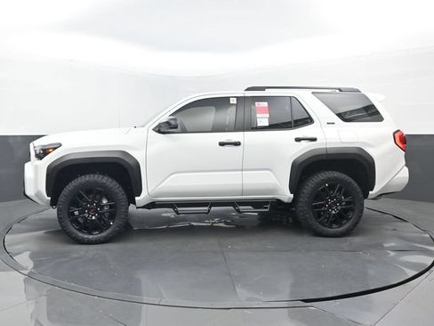 New 2026 Toyota 4Runner SR5 RWD image 20