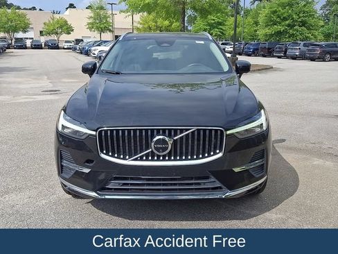 Used 2023 Volvo XC60 B5 Plus AWD/4WD image 3