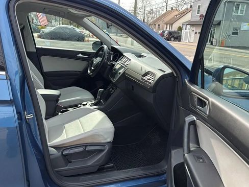 Used 2019 Volkswagen Tiguan SE AWD/4WD image 25