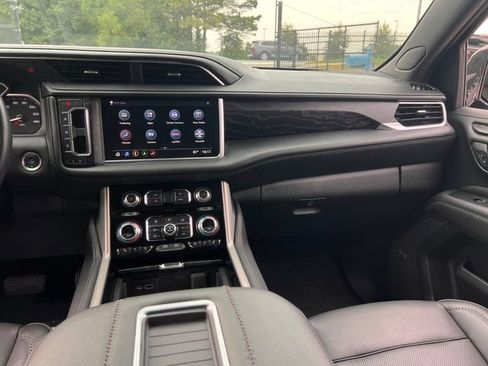 Used 2021 GMC Yukon Denali w/ Denali Premium Package RWD image 16