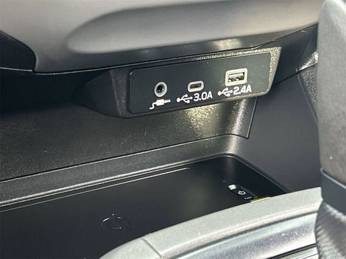 Certified 2025 Subaru Crosstrek 2.5i Limited w/ Popular Package #3A image 25