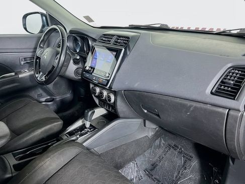 Used 2021 Mitsubishi Outlander Sport SE FWD image 37