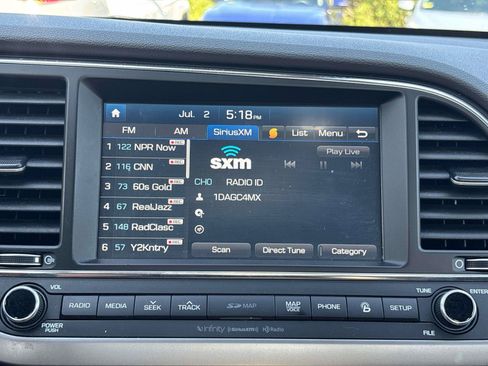 Used 2017 Hyundai Elantra Limited w/ Limited Ultimate Package 05 FWD image 30