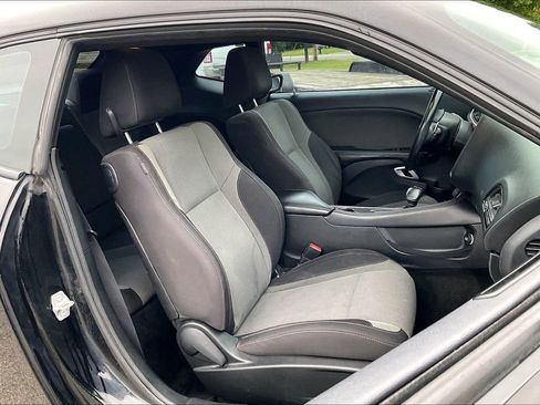 Used 2015 Dodge Challenger R/T w/ Quick Order Package 28B R/T RWD image 7