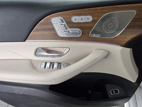 Used 2023 Mercedes-Benz GLE 450 4MATIC w/ AMG Line Exterior image 20