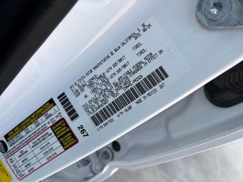 Used 2024 Toyota Tacoma TRD Off-Road image 61