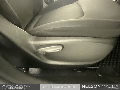 Used 2021 Jeep Renegade Sport w/ Sport Appearance Group image 28