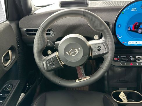 Used 2025 MINI Cooper S FWD image 16