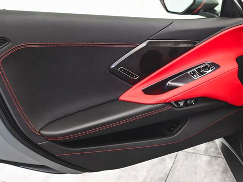 Used 2023 Chevrolet Corvette Stingray Preferred Cpe w/ Z51 Performance Package RWD image 9