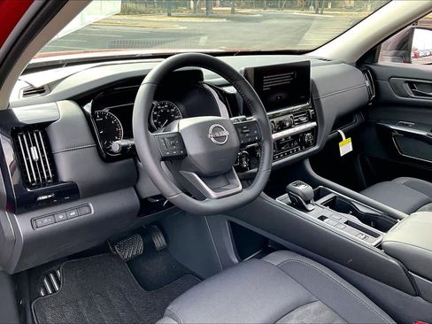 New 2026 Nissan Pathfinder SV image 8