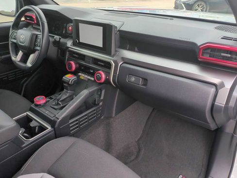 Used 2025 Toyota 4Runner TRD Off-Road AWD/4WD image 28
