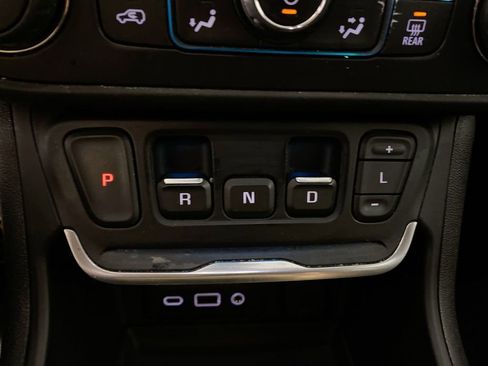 Used 2021 GMC Terrain SLT w/ Infotainment Package II image 19