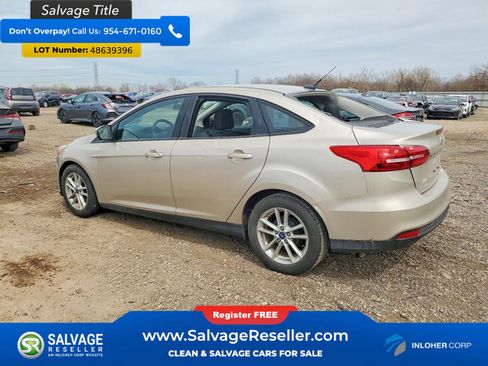 Used 2018 Ford Focus SE image 3