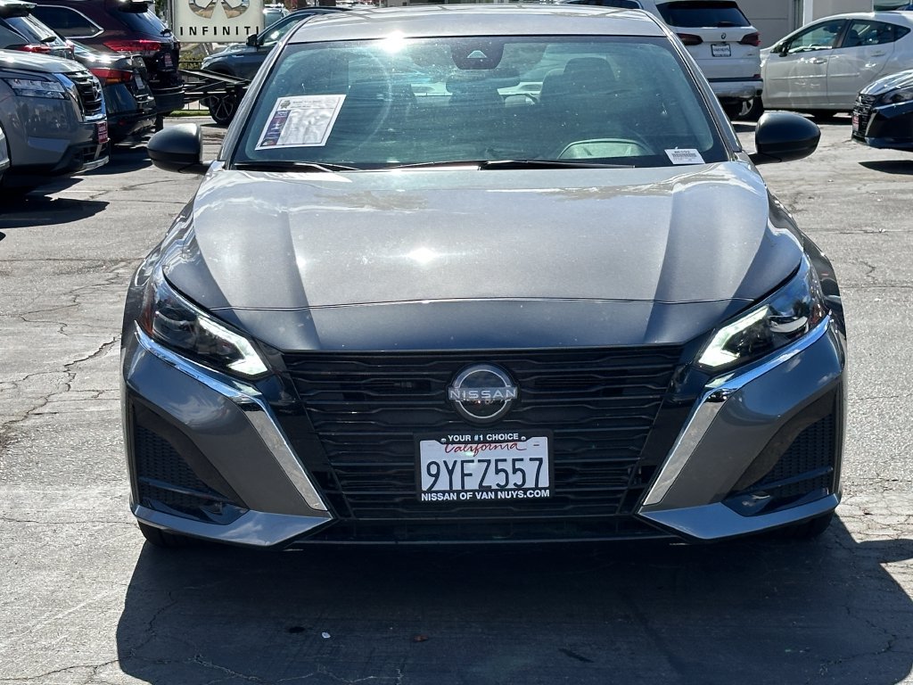 Used 2025 Nissan Altima 2.5 S FWD image 12