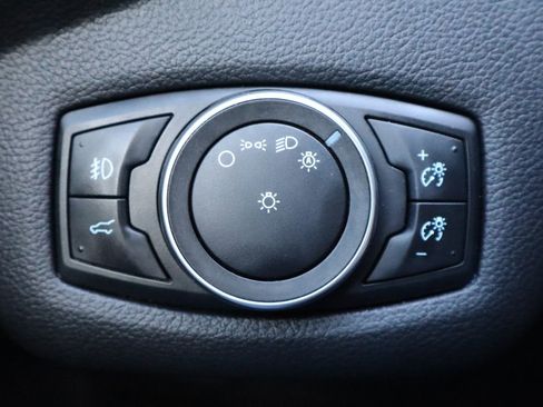 Used 2017 Ford Escape Titanium image 28