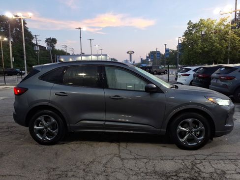 Certified 2023 Ford Escape ST-Line w/ Tech Pack #1 AWD/4WD image 2