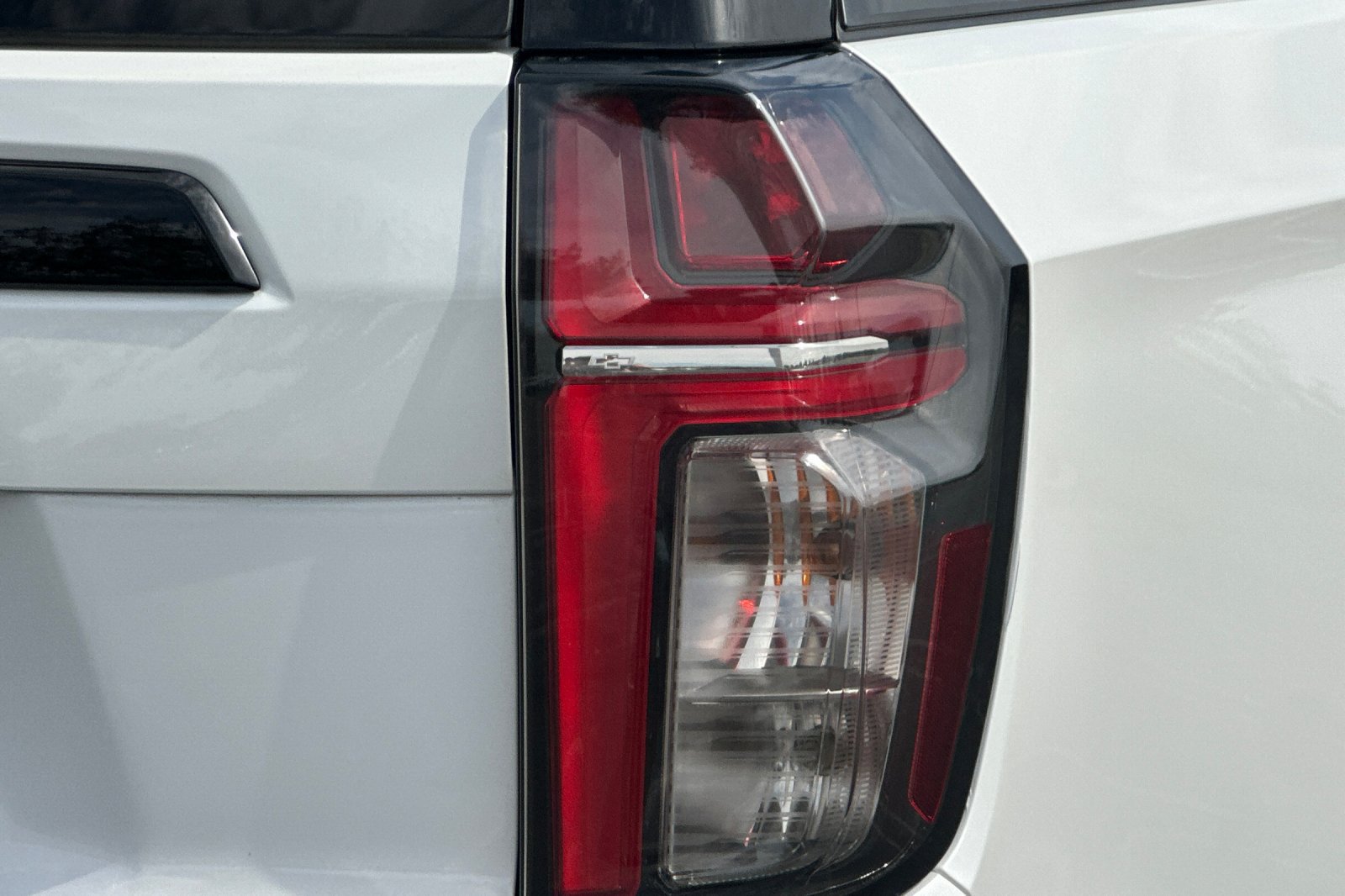 Used 2024 Chevrolet Suburban RST w/ Luxury Package AWD/4WD image 49