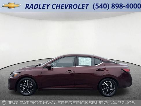 Used 2025 Nissan Sentra SV image 16