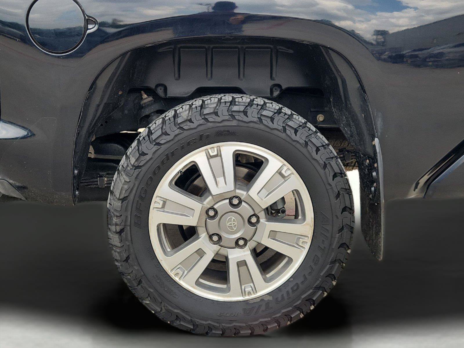 Used 2017 Toyota Tundra Platinum AWD/4WD image 33