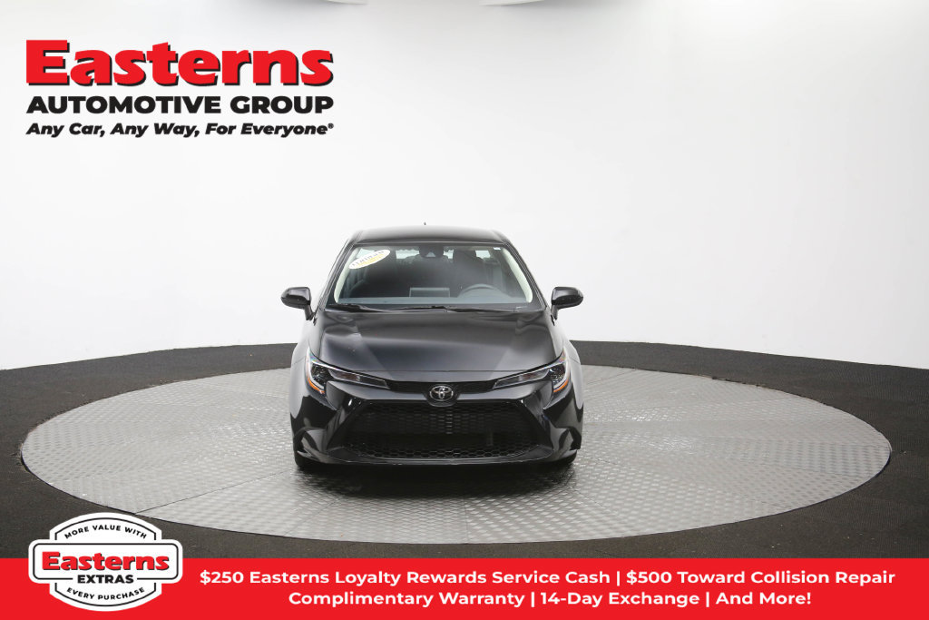 Used 2021 Toyota Corolla LE w/ Carpet Mat Package (TMS) FWD image 55