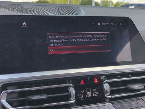 Used 2021 BMW M4 Competition w/ M Carbon Exterior Package RWD image 40