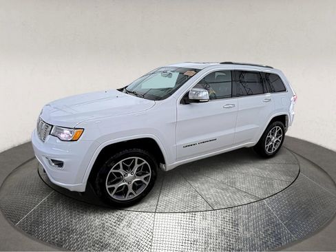 Used 2019 Jeep Grand Cherokee Overland AWD/4WD image 3