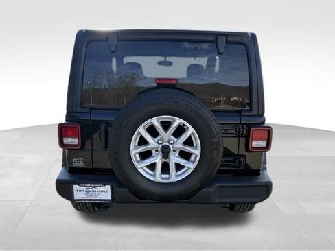 Used 2023 Jeep Wrangler Sport S image 10