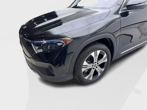 Used 2024 Mercedes-Benz EQB 300 4MATIC w/ Winter Package image 18