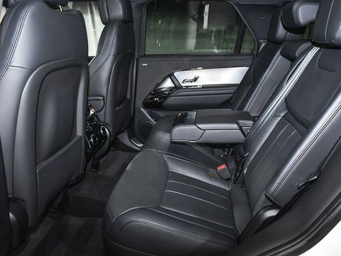 Used 2024 Land Rover Range Rover Sport Dynamic SE image 60