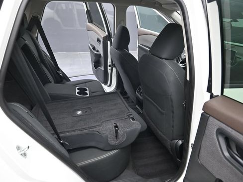 Used 2023 Nissan Rogue S FWD image 27