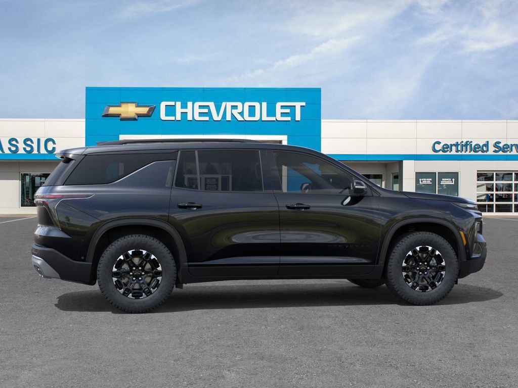 New 2027 Chevrolet Traverse Z71 w/ Enhanced Driving Package AWD/4WD image 7