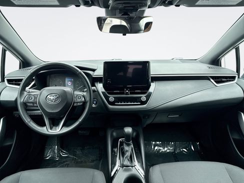 Used 2025 Toyota Corolla SE image 14