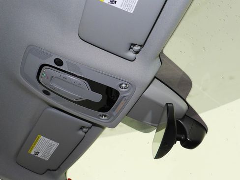 Used 2023 Audi Q5 2.0T Premium w/ Convenience Package image 17